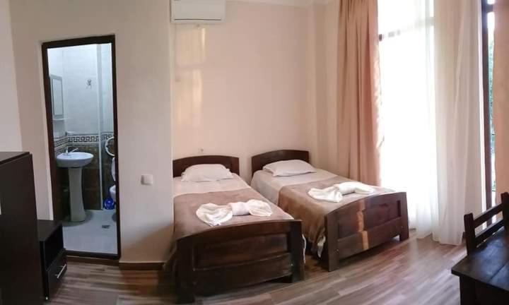 Hotel Twins Anna Kobuleti Exterior photo